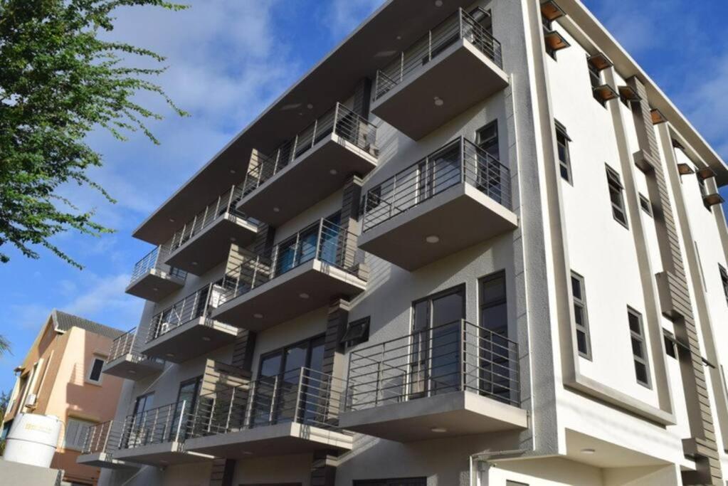Westside Holidays Flic En Flac Beach Exteriér fotografie