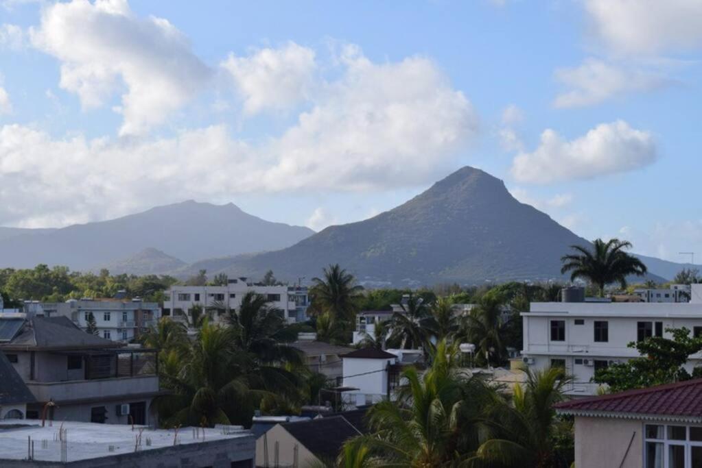 Westside Holidays Flic En Flac Beach Exteriér fotografie
